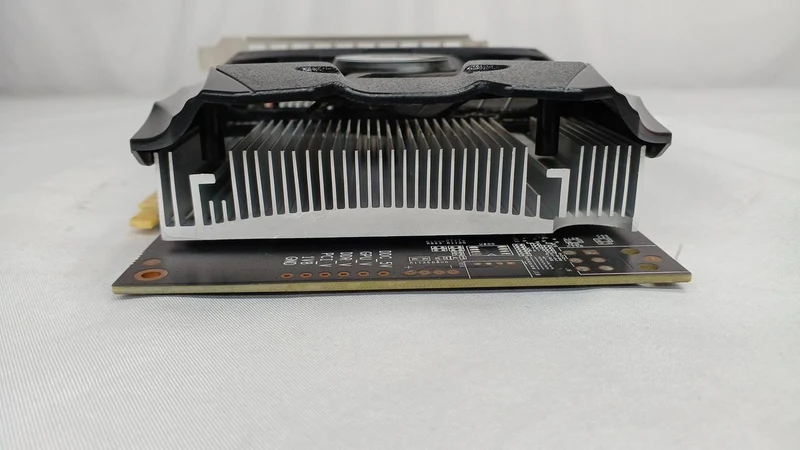 Carte graphique Xianren Zhizhi : GF-GTX1050-2GB
