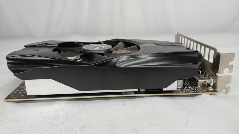 Carte graphique Xianren Zhizhi : GF-GTX1050-2GB