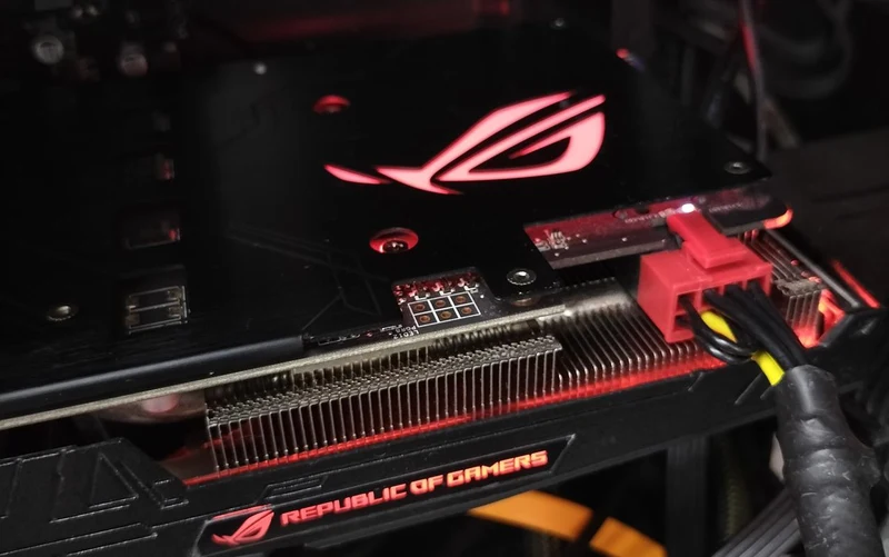 Carte graphique ASUS : STRIX-GTX1070-O8G-GAMING