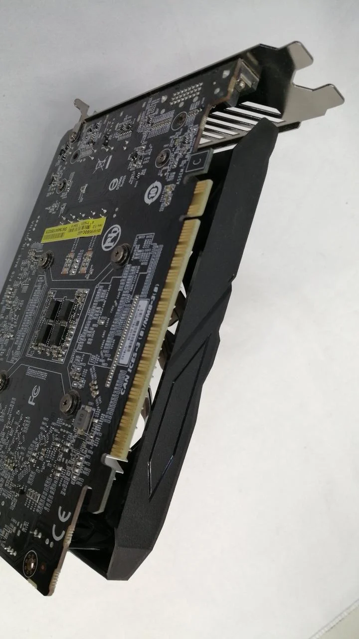 Carte graphique GIGABYTE : GV-N165SOC-4GD