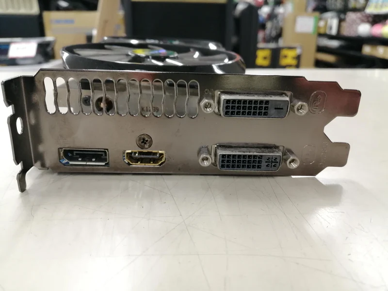 Carte graphique GIGABYTE : GV-N66TWF2-2GD