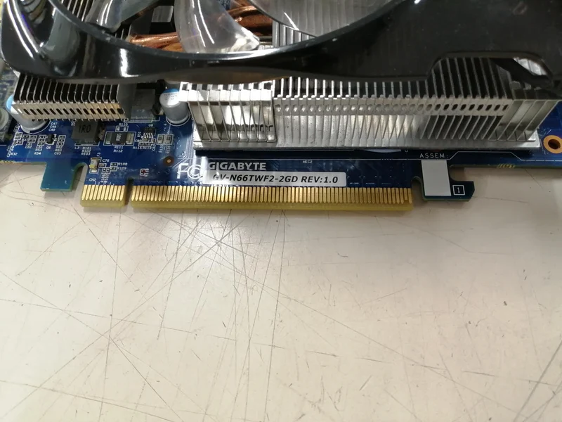 Carte graphique GIGABYTE : GV-N66TWF2-2GD