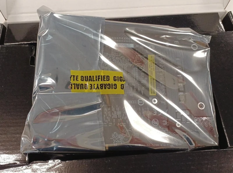 GIGABYTE Graphics Card: GV-N1070IXOC-8GD
