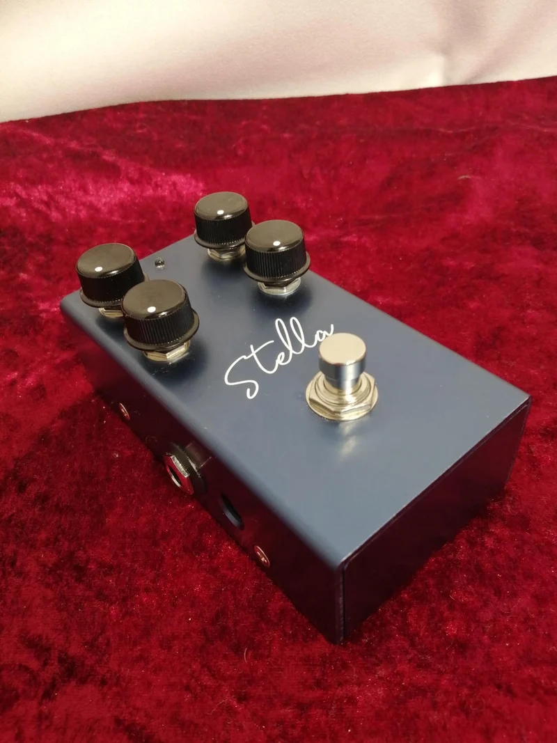 VIRTUES Effects pedal: STELLA