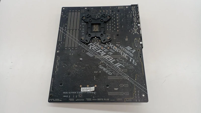 Carte mère ASUS STRIX Z390-F GAMING LGA1151