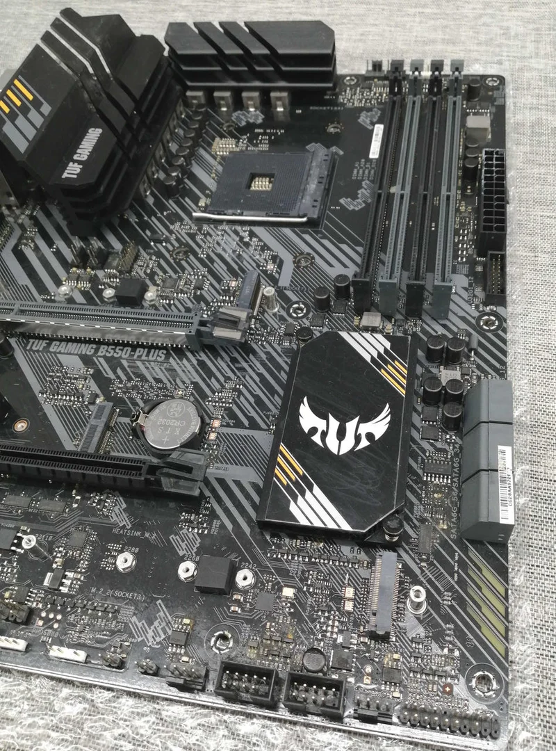 ASUS Motherboard TUF GAMING B550-PLUS