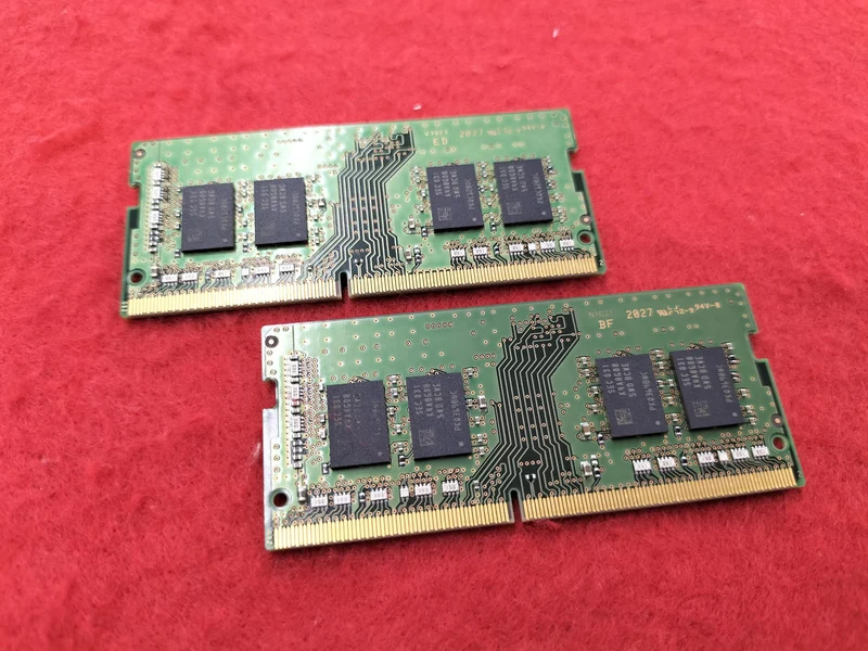 Mémoire pour ordinateur portable SAMSUNG M471A1K43DB1-CWE