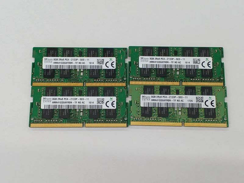 Mémoire pour ordinateur portable SK HYNIX DDR4/8 Go/Lot de 4 HMA41GS6AFR8N