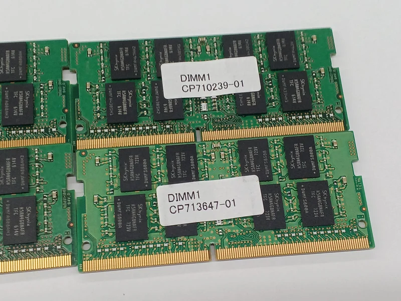 Mémoire pour ordinateur portable SK HYNIX DDR4/8 Go/Lot de 4 HMA41GS6AFR8N