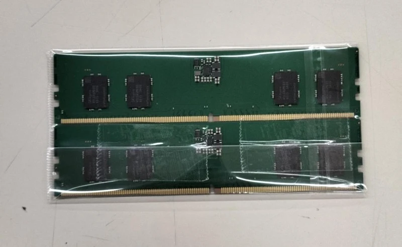 SK HYNIX DDR5 Memory 8GB x2 PC5-4800B-SC0-1010-XT
