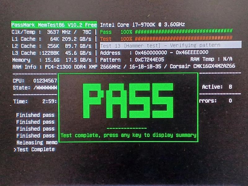Mémoire CORSAIR DDR4 CMK16GX4M2A2666C16