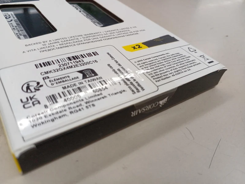 CORSAIR [Unopened] PC Memory CMK32GX4M2E3200C16