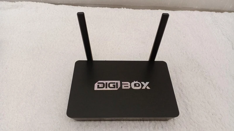 Boîtier TV en direct DIGIBOX D3 PLUS