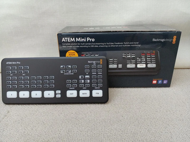 BLACKMAGICDESIGN Commutateur de streaming ATEM MINI PRO