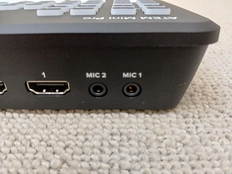 BLACKMAGICDESIGN Commutateur de streaming ATEM MINI PRO