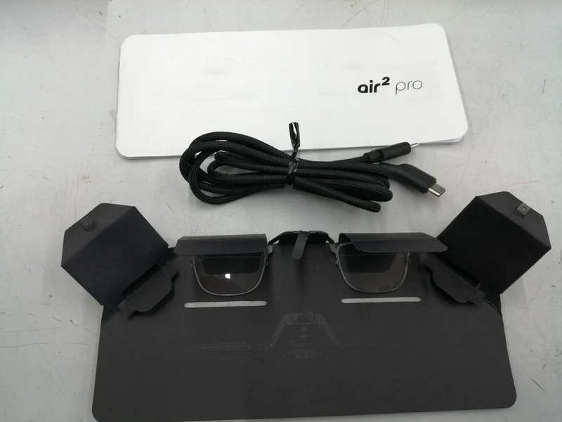 Lunettes de réalité augmentée XREAL + BEAM AIR2 PRO X1003