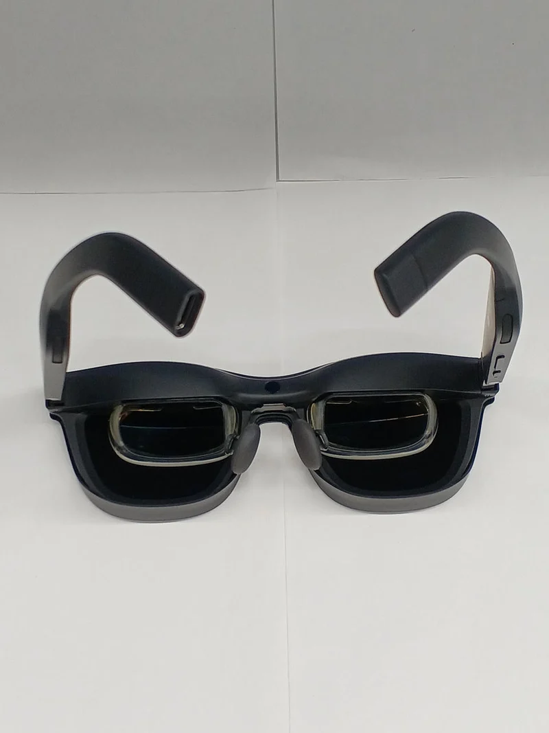 Lunettes connectées XREAL AIR2 PRO