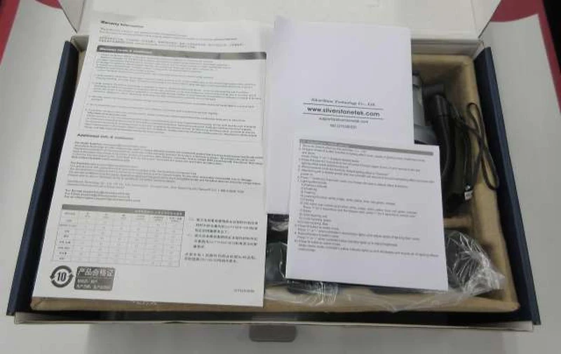 Refroidisseur de processeur SILVERSTONE CEMYST 240 ouvert et inutilisé