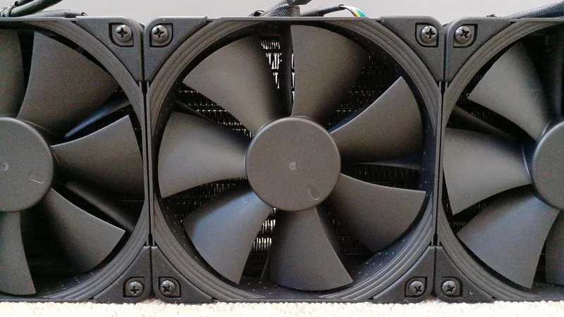 ASUS Water-Cooled CPU Cooler ROG RYUJIN360
