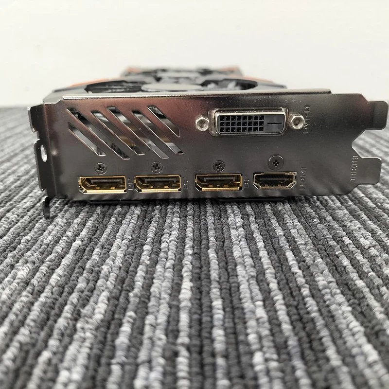 GIGABYTE [Article défectueux] GV-N1070G1 GAMING-8GD GV-N1070G1 GAMING-8GD