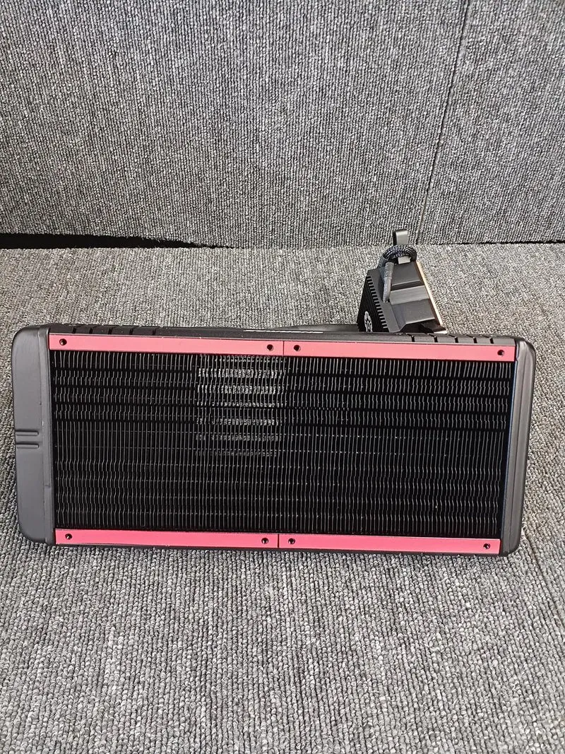[JUNK] ENERMAX CPU cooler LIQTECH240