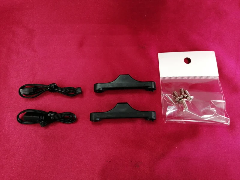 MSI Easy Swimming MAG CORELIQUID E240