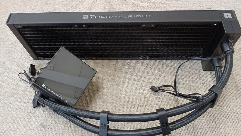 THERMALRIGHT Water Cooling Cooler hypervision360 ARGB