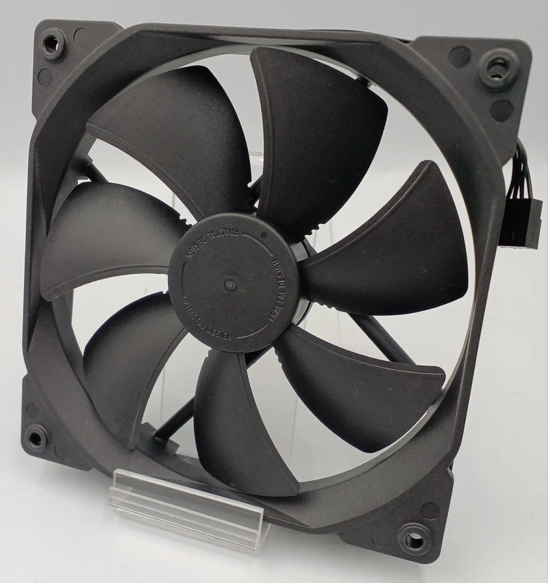 FRACTAL Water-Cooled CPU Cooler CELSIUS+ S28 DYNAMIC