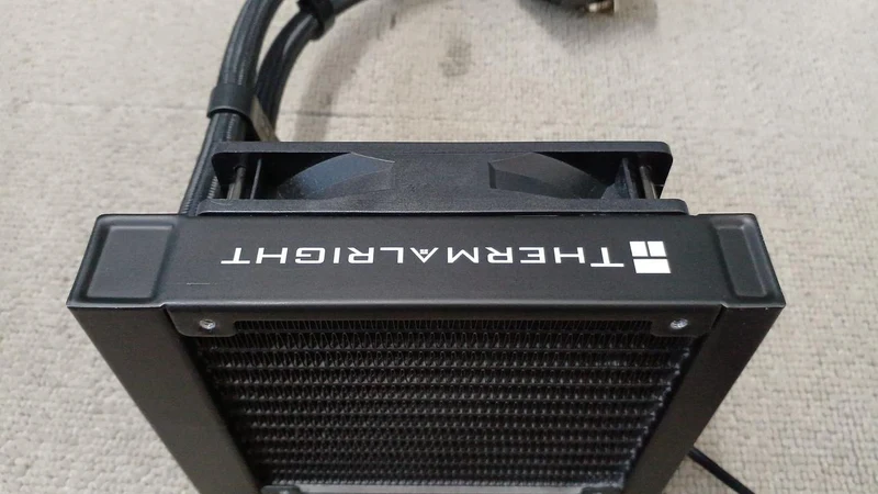Fontaine à eau THERMALRIGHT AQUA ELITE 120V