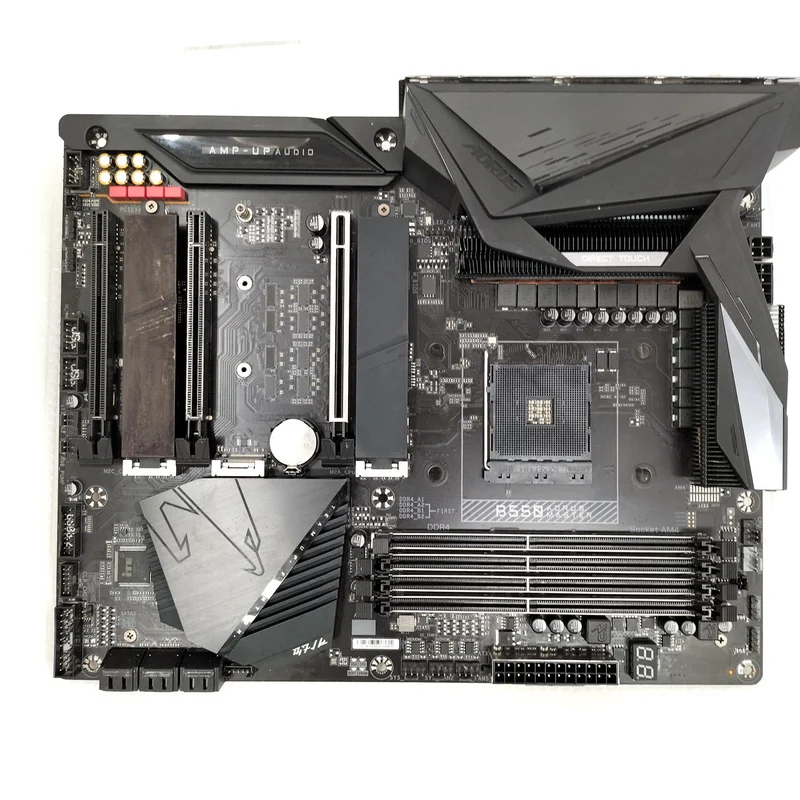 [À DÉCHETER] Carte mère GIGABYTE B550 AORUS MASTER