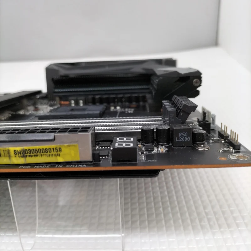 [À DÉCHETER] Carte mère GIGABYTE B550 AORUS MASTER
