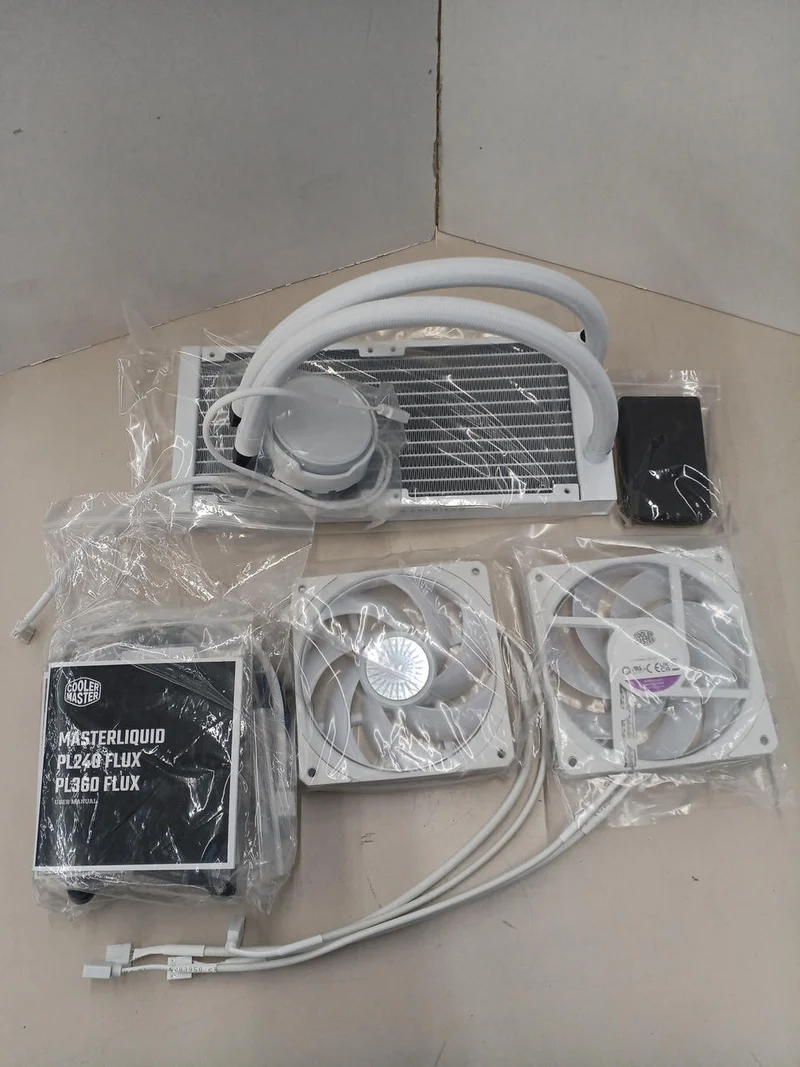 COOLER MASTER Water Cooler PL240 FLUX