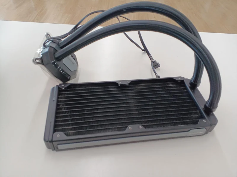 CPRSAIR CPU cooler H100IV2