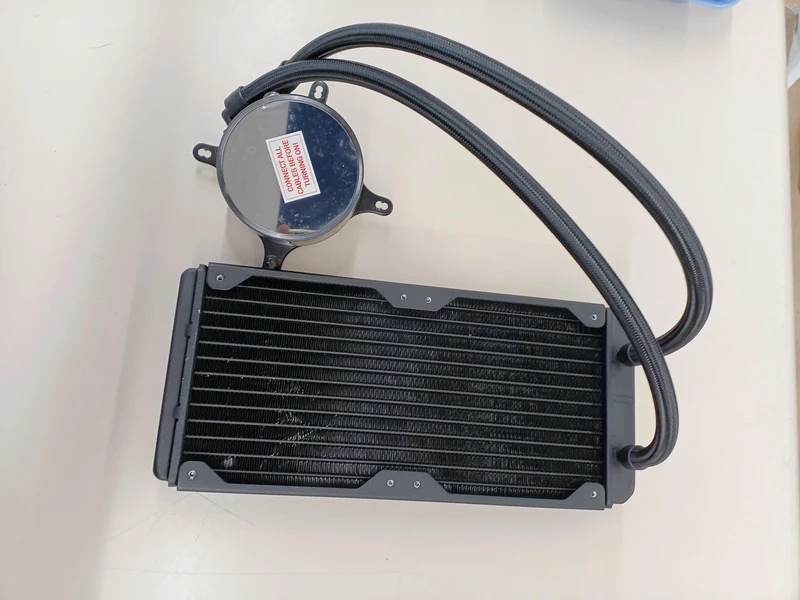 Refroidisseur de processeur à eau KRAKEN RL-KRX72-01
