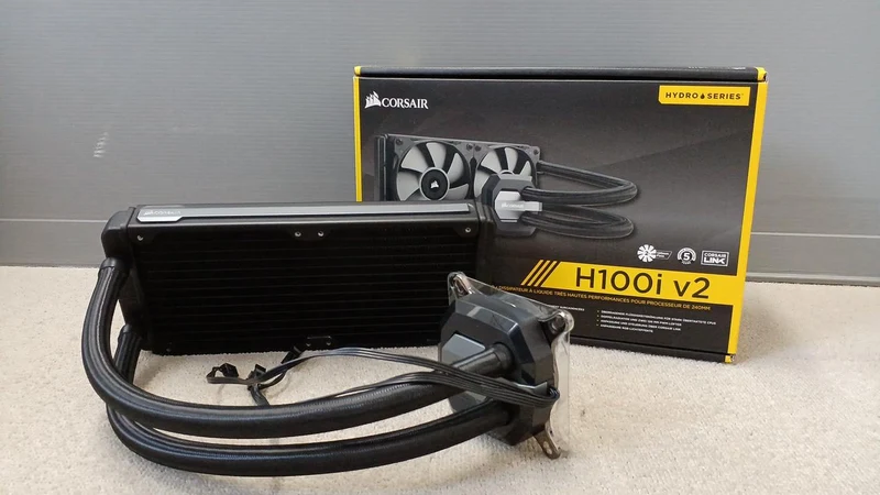 CORSAIR CPU Cooler H100I V2