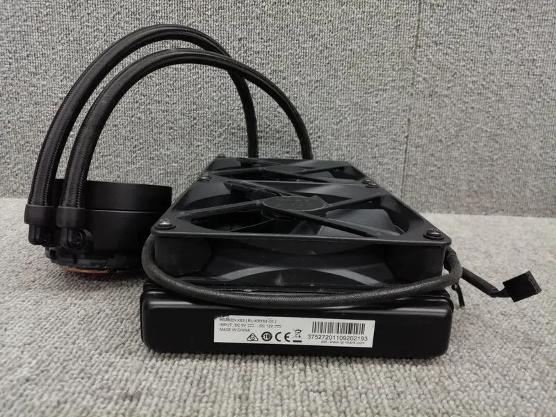 [À DÉCHETER] Refroidisseur de processeur à eau NZXT RL-KRX63-01