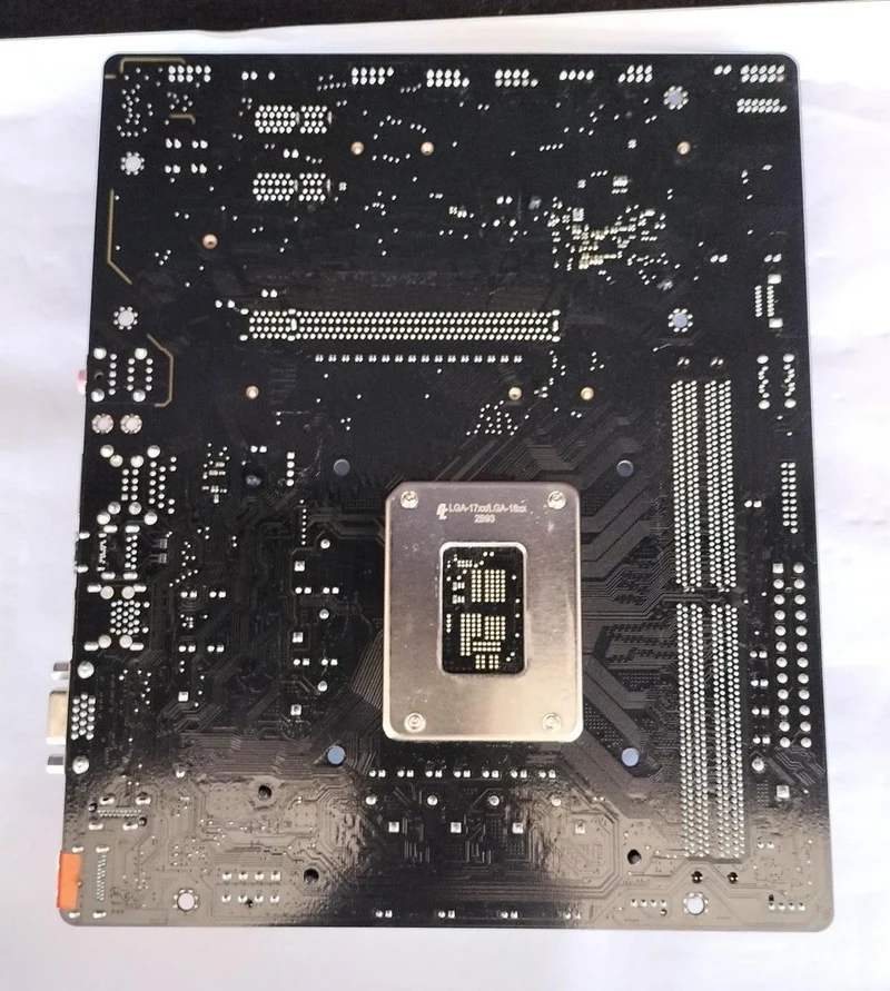 [À DÉCHETER] Carte mère ASROCK B660M-HDV