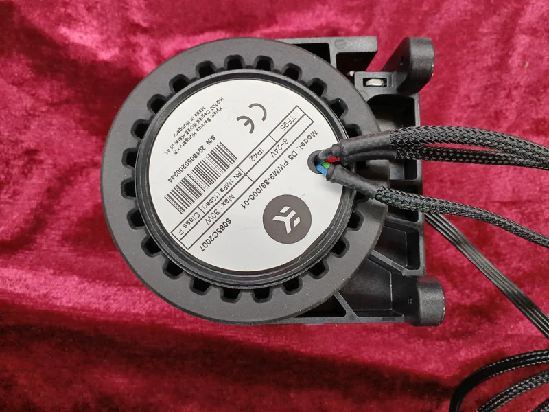 EKWB Water Cooling Pump EK-XTOP REVO D5