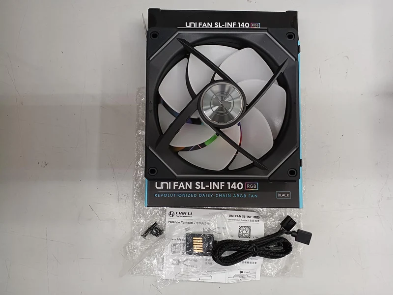 [JUNK] LIAN LI Case Fan UF-SLIN140-1B