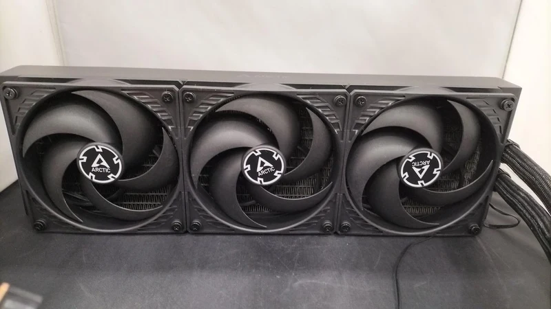 [JUNK] ARCTIC CPU Cooler LIQUID FREEZER III 360 BLACK