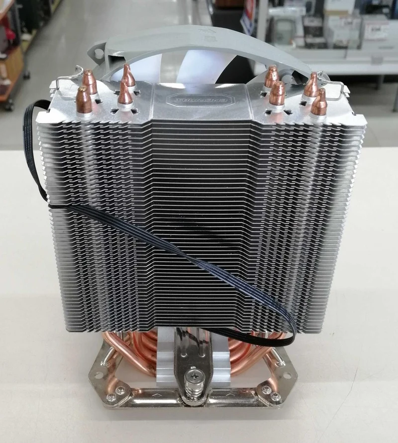 [JUNK] ENERMAX CPU cooler -