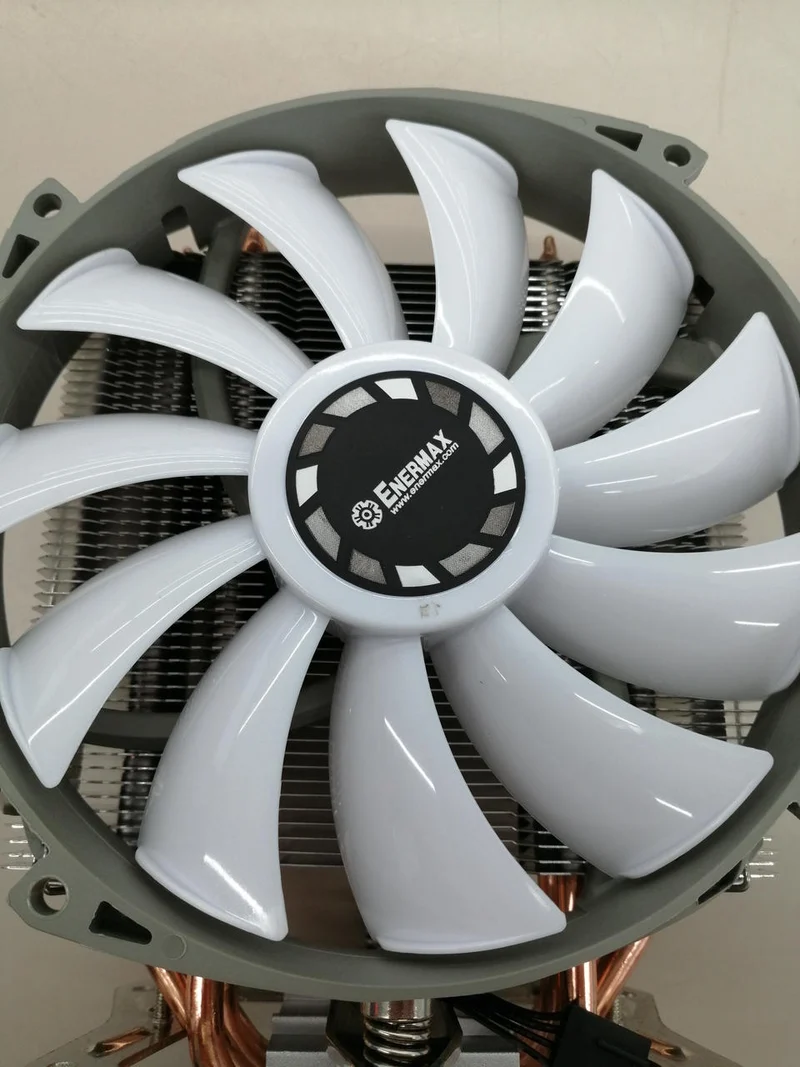 [JUNK] ENERMAX CPU cooler -