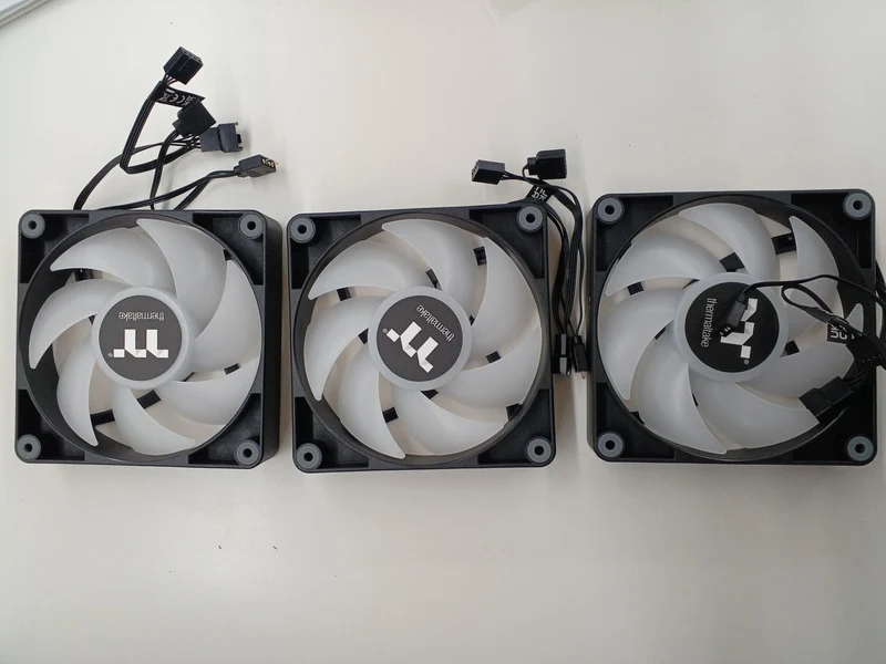 Refroidisseur de processeur THERMALTAKE CL-362-PL12SW-A