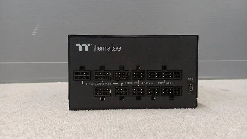 Bloc d'alimentation THERMALTAKE : TOUGHPOWER IRGBPLUS850W