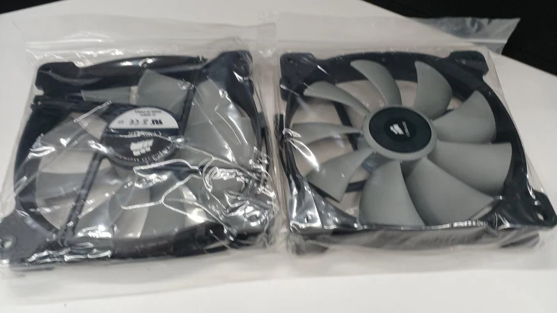 Refroidisseur à eau simple CORSAIR H110I GT