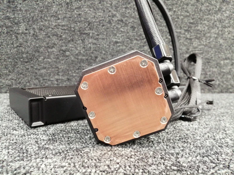 CORSAIR Simple Water-Cooled CPU Cooler ICUE H100I ELITE CAPELLIX XT