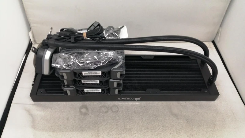 Système de refroidissement liquide CORSAIR H150I PRO RGB