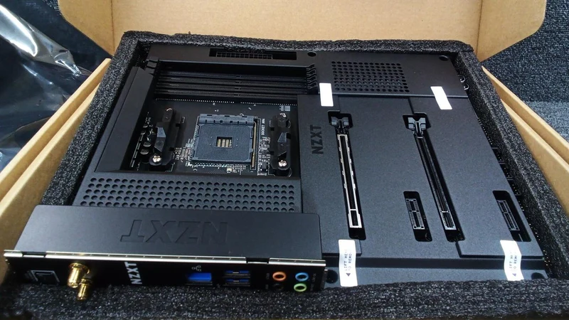 Carte mère NZXT N7-B550