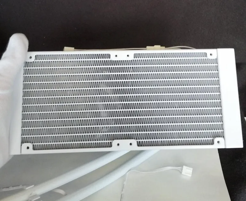 [À DÉCHETER] Refroidisseur de processeur MONTECH HYPERFLOW SILENT 240 BLANC