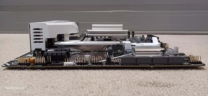 ASUS Motherboard B860M AYW GAMING WIFI
